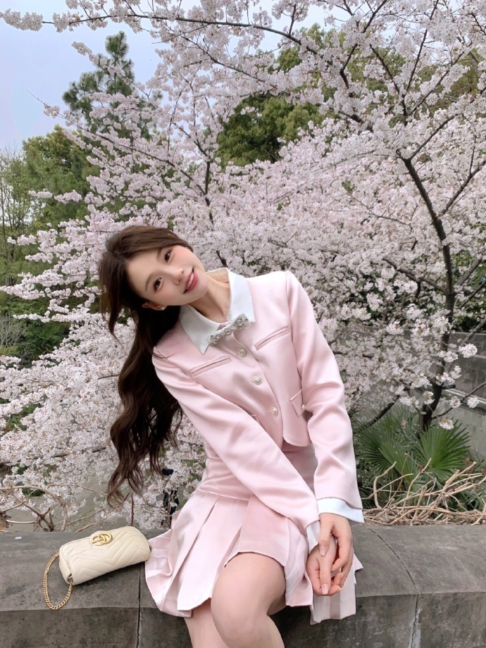 春光乍泄